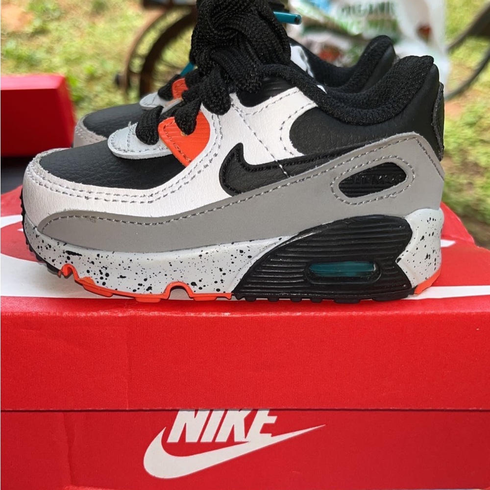 Toddler Nikes size 4C.